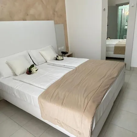 Bahia Hotel 3*